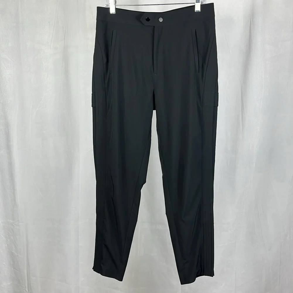 Athleta Uptown Ankle‎ Pant in Black.
